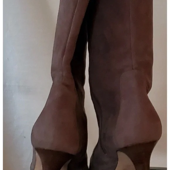 Manolo Blahnik Taupe Suede Booties